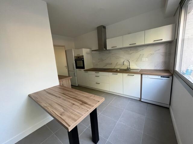 cuisine-blanche-mat-tendance-cindy-venidom-angers-cuisiniste