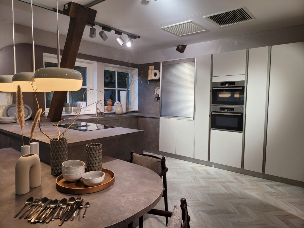 Venidom CUISINE BORDEAUX Cuisines Venidom Cuisine Bi Couleur Modele Jette Amelie