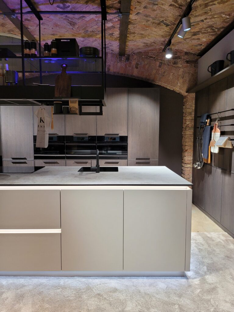 Cuisines Venidom Cuisine Bi Couleur Bi Matière