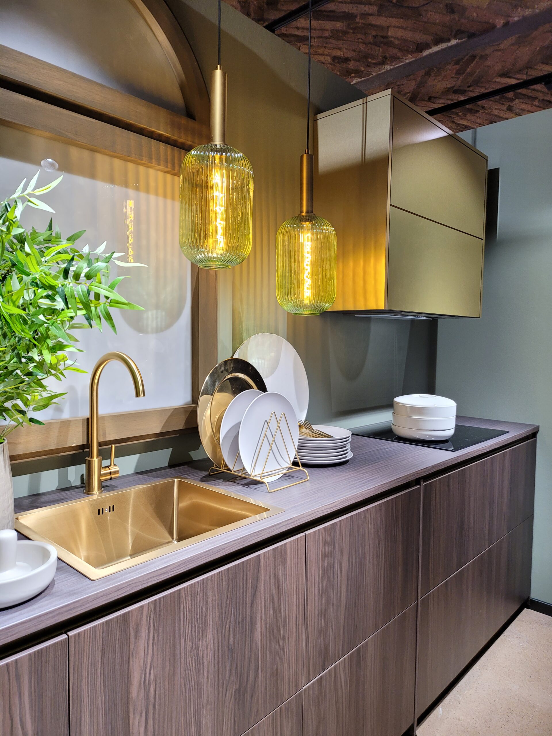 Cuisine sauge or petit espace Cuisines Venidom